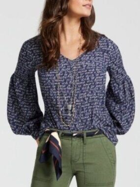 Cabi Te Amo Navy Blue Love Letter Print Blouse